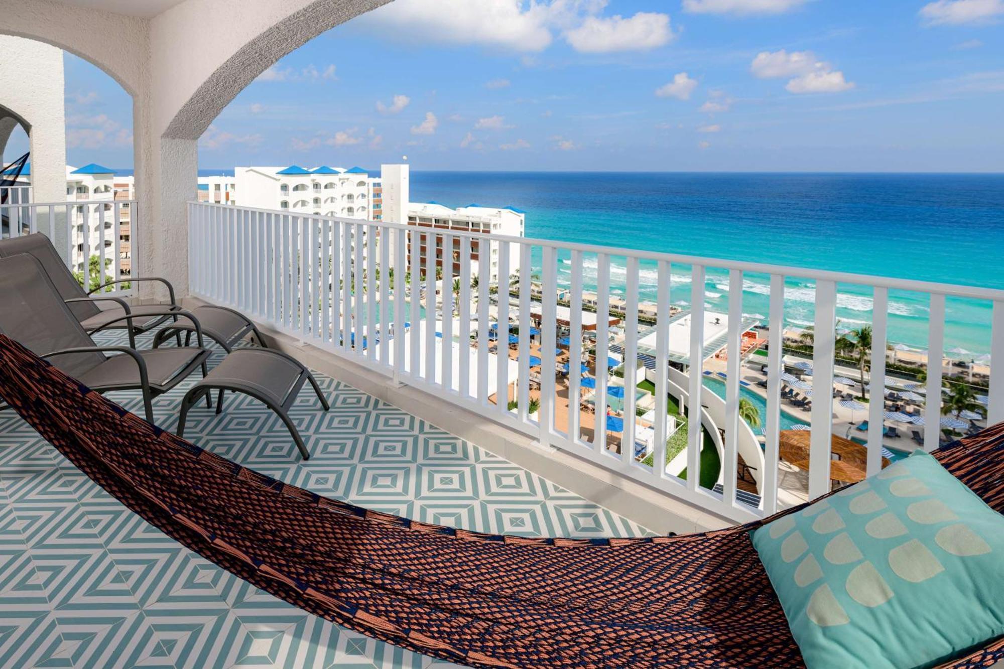 Hilton Cancun Mar Caribe All-Inclusive Resort Dış mekan fotoğraf