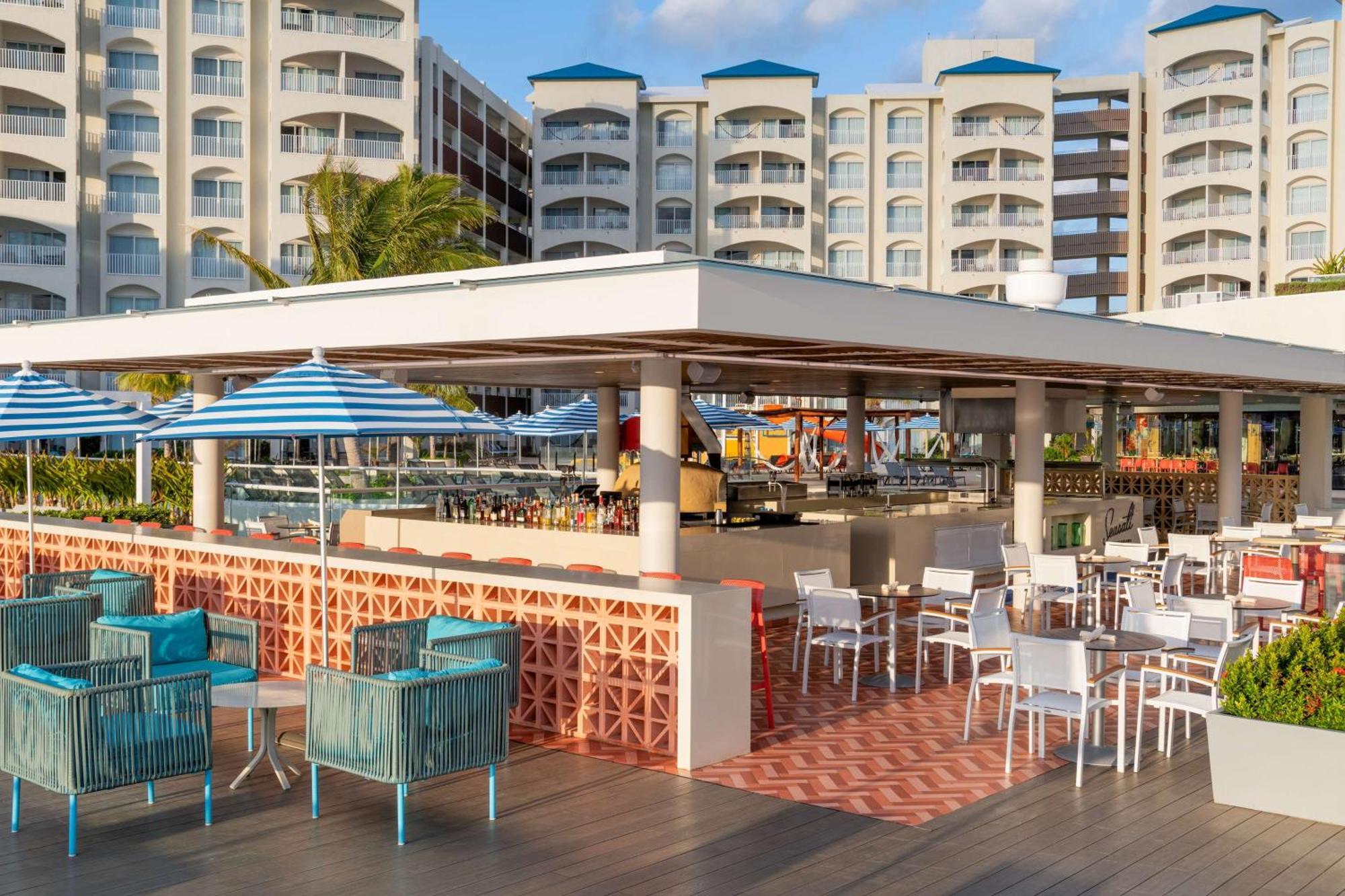 Hilton Cancun Mar Caribe All-Inclusive Resort Dış mekan fotoğraf