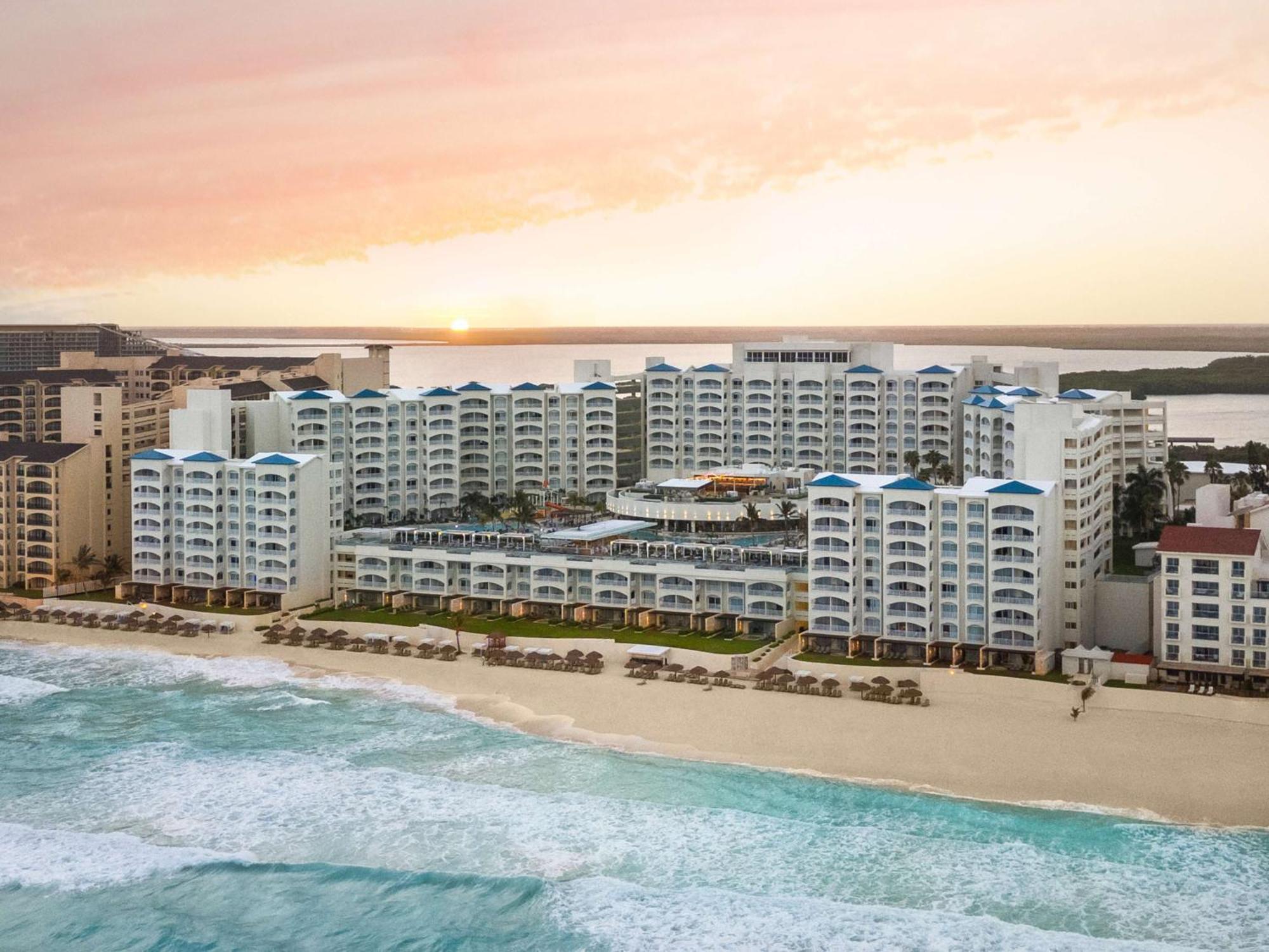 Hilton Cancun Mar Caribe All-Inclusive Resort Dış mekan fotoğraf